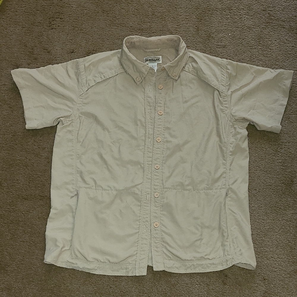 Magellan Outdoors Women's Beige Short Sleeve Shirt